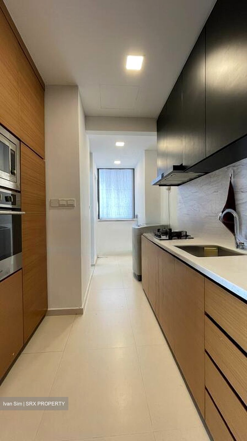 The Trumps (D14), Condominium #470443151